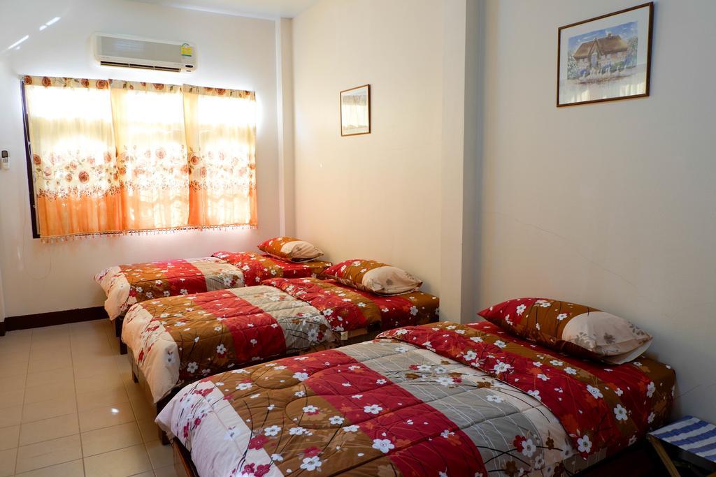 Ban Yenjid Hotel Phranakhonszi Ajutthaja Kültér fotó