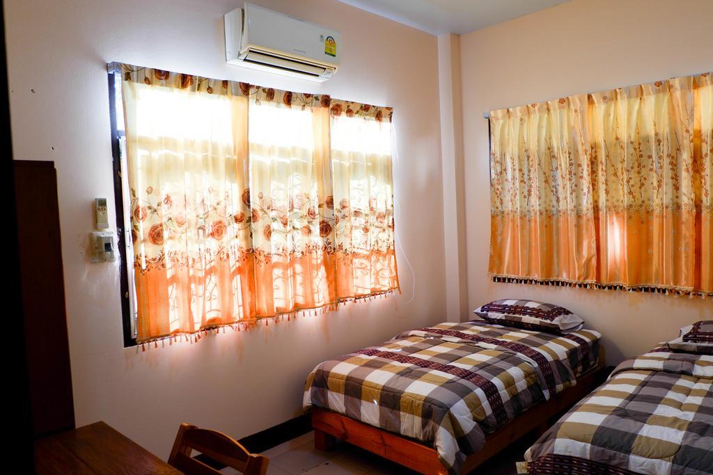 Ban Yenjid Hotel Phranakhonszi Ajutthaja Kültér fotó