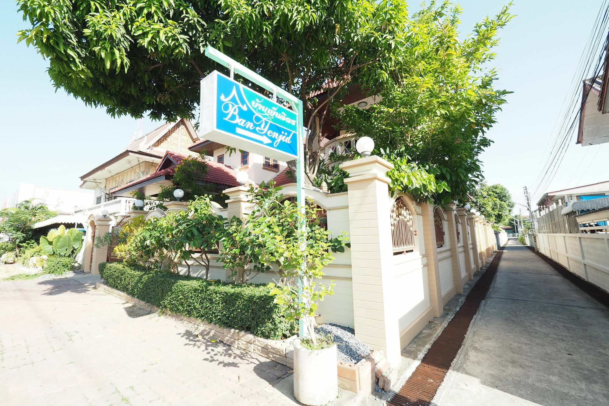 Ban Yenjid Hotel Phranakhonszi Ajutthaja Kültér fotó